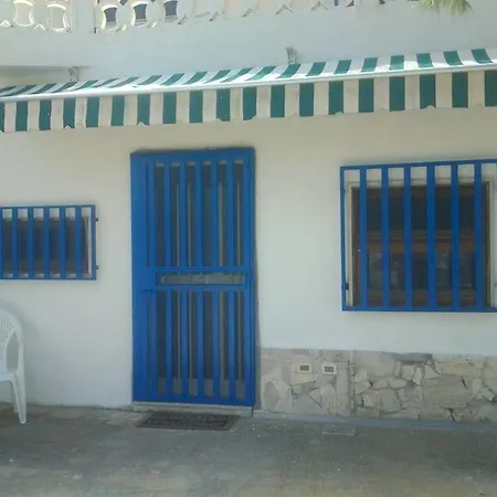 Salentonthebeach Con Giardino 아파트